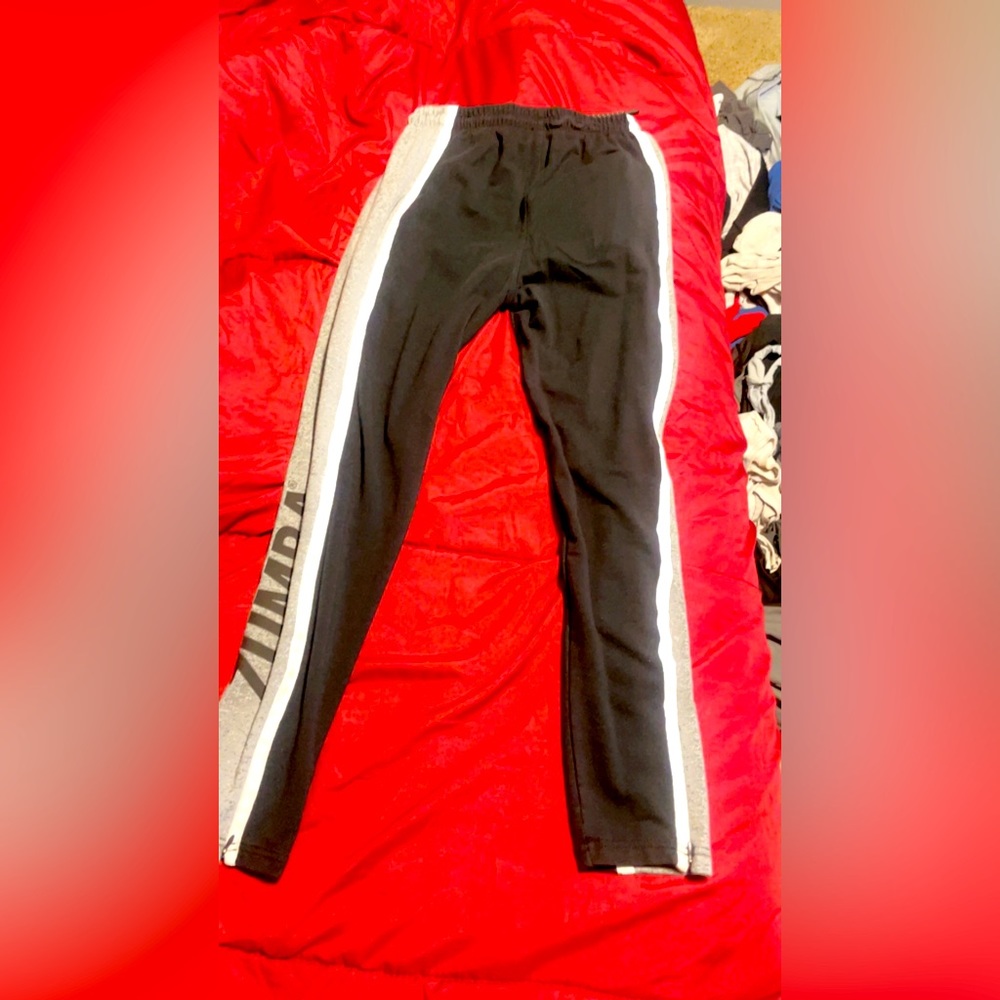 Zumba sweat pants size small